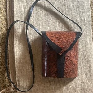 Dei Grandi Argentina Structured Leather Bucket Bag Crossbody Signed Long Strap